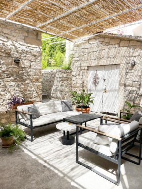 Casa Gojave - Authentic Hvar House with Garden